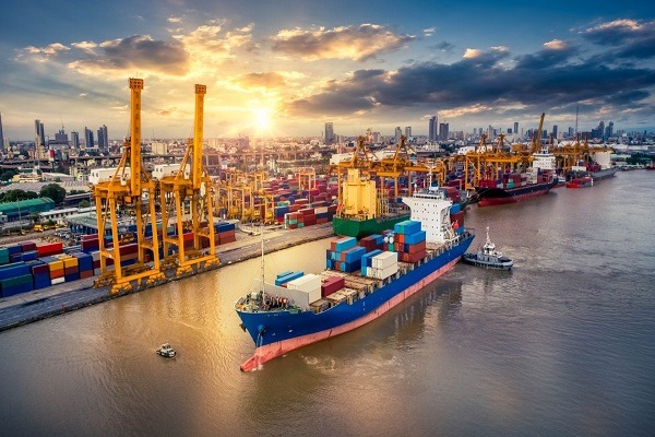shipping and logistics companies in dubai